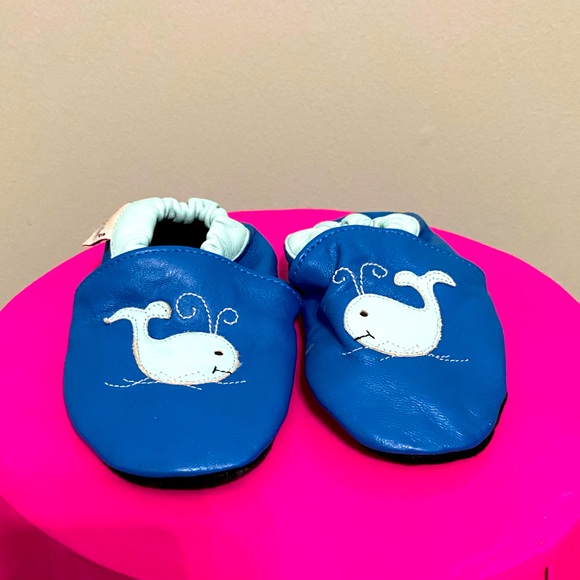 BiBi and MiMi Infant WHALE Shoes - Picture 1 of 6